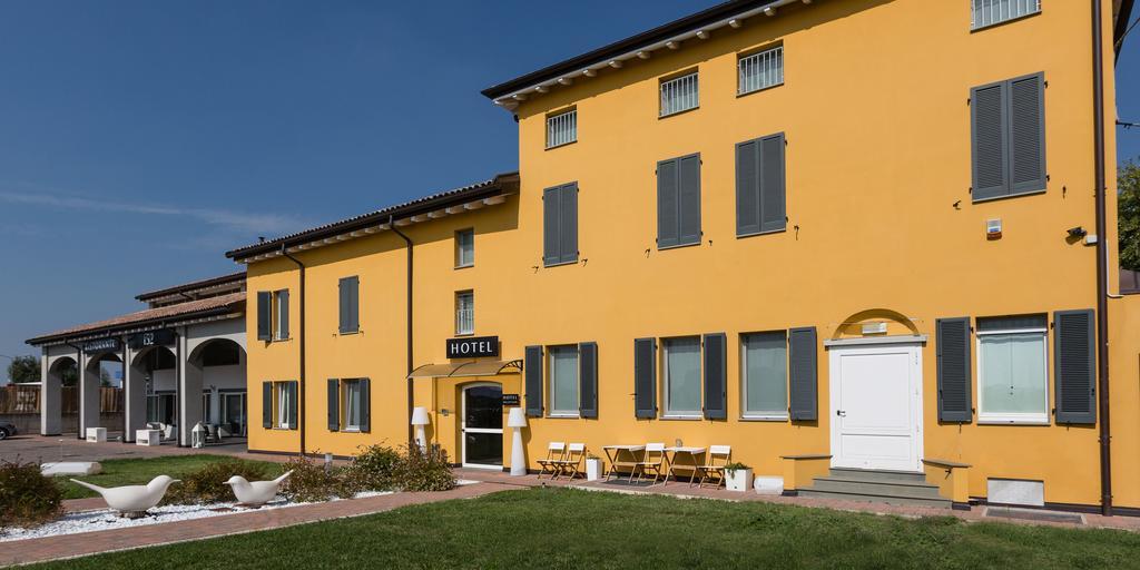 Hotel Forlanini 52 Parma Buitenkant foto
